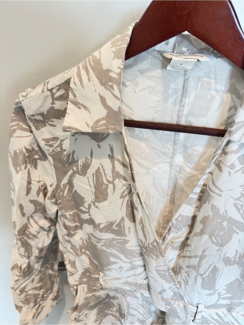 Club Monaco Beige and White Floral Wrap Jumpsuit - Picture 5 of 6